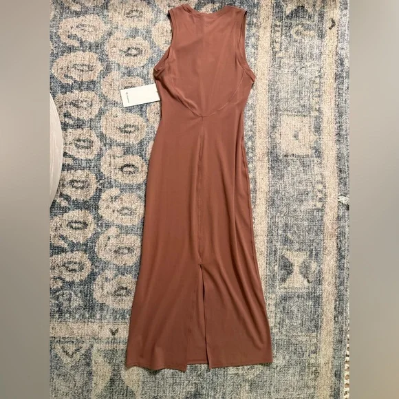 donna karan pink dress Collection NY. Viscose/Rayon Wrap Pink V Neck Long Dress Size:2 US (34 EU) Drop Waist Dress by knee dress flatters with modern day dress